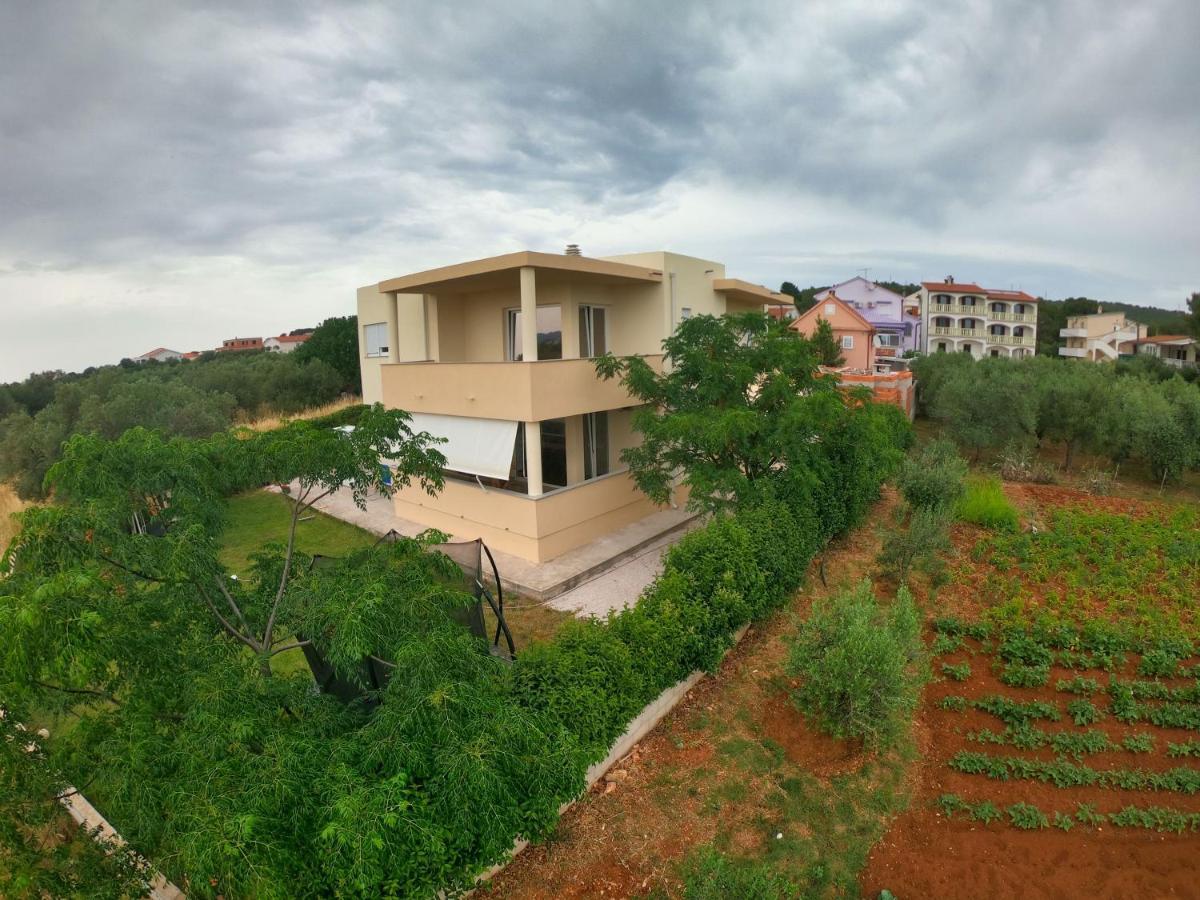 Apartments Martina บาร์บินเย ภายนอก รูปภาพ