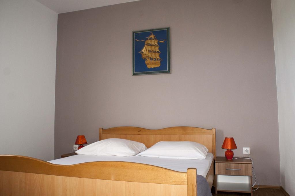 Apartments Martina บาร์บินเย ภายนอก รูปภาพ