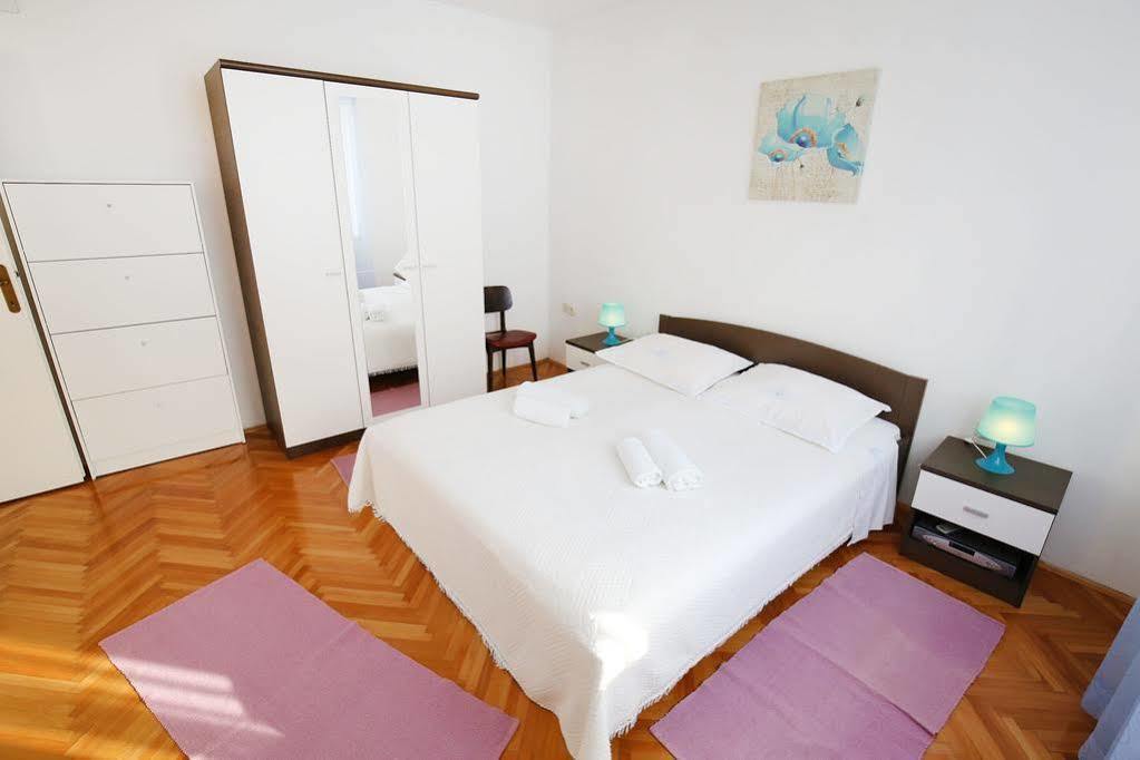Apartments Martina บาร์บินเย ภายนอก รูปภาพ